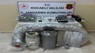 5 adrese uyuşturucu baskını: 4 şüpheli gözaltına alındı