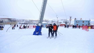 Abalı Kayak Merkezi kayakseverleri ağırladı