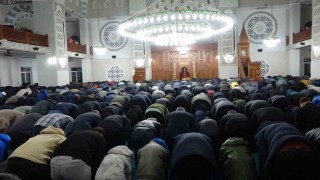 Adıyamanda ilk teravih namazı kılındı