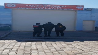 Afyonkarahisarda 3 ayrı suç kaydı ile aranan şahıs yakalandı