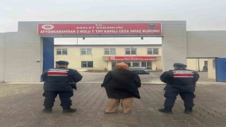 Afyonkarahisarda silahlı terör örgütüne üye olan kadın yakalandı