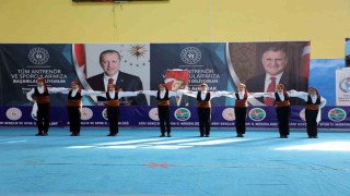 Ağrıda Halk Oyunları İl Birinciliği yarışmaları düzenlendi