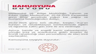 Ağrıda yoğun kar nedeniyle eğitime ara verildi