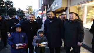 AK Parti İstanbul İl Başkanı Özdemire vatandaştan yoğun ilgi