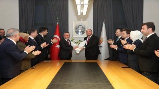 AK Parti MKYKda devir teslim