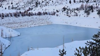 Akdenizin Sibiryası Göksunda değirmendere göleti dondu