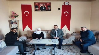 Akyakada Sarıgül nineye anlamlı ziyaret