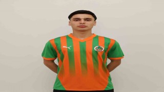 Batuhan Yavuz, Corendon Alanyaspor’la 4.5 Yıllık Sözleşme İmzaladı