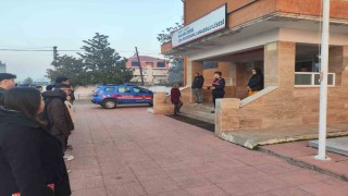Alaşehir jandarmasından okul çevreleri ve servislerinde denetim