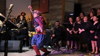 Alaşehirliler türkülerle coştu