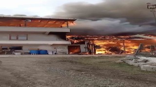 Alevlere teslim olan ev ve ahır kullanılmaz hale geldi