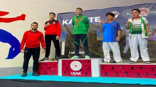 Aliağalı karatecilerden iki madalya birden