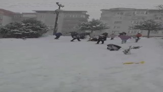 Altay Fırtınası çocuklara yaradı