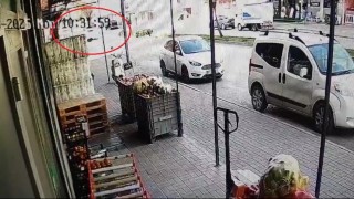 Antalyada U dönüşü yapan otomobil, motosiklet ile çarpıştı: 1 yaralı