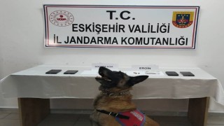 Antalyadan Eskişehire uyuşturucu getiren şahıslar yakalandı