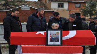 Arkadaşının silahıyla kendini vuran uzman çavuş Ispartada toprağa verildi