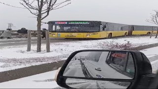 Arnavutköyde İETT otobüsü yolda kaldı