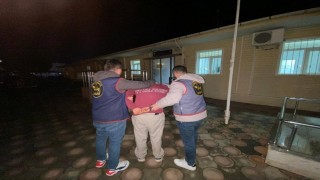 Ayvalıkta jandarma ekipleri çeşitli suçlardan aranan 13 kişiyi yakaladı