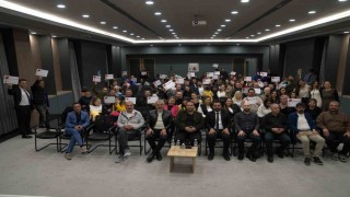 Baba Çocuk Oturumu programını tamamlayan babalara sertifikaları verildi