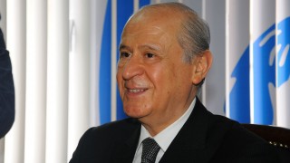 Bahçeli’den Ameliyat Sonrası İlk Açıklama: “Hızla İyileşiyorum”
