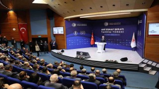 Bakan Bolat: 2024ün büyüme oranı açıklanacak. Orada Türkiye ekonomisinin nasıl büyüdüğünü hep birlikte göreceğiz