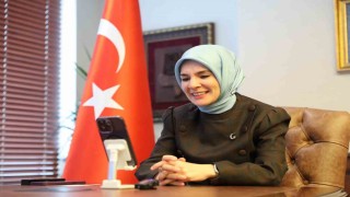 Bakan Göktaştan depremzede çifte tebrik telefonu