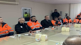 Bakan Uraloğludan Gaziosmanpaşada karla mücadele bilgilendirmesi