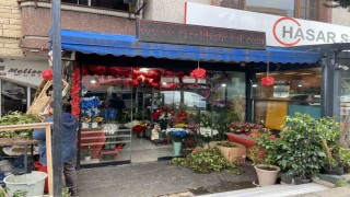 Bakırköyde sevgililer günü öncesi ilginç hırsızlık kamerada