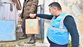 Balıkesirde beslenme çantaları büyükşehir desteğiyle doluyor