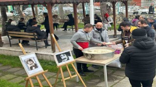 Balıkesirde sanatçı Ferdi Tayfur için pilav hayrı