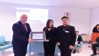 Balıkesirli genç yazara büyük onur