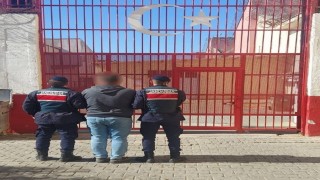 Balkondan havaya ateş eden şahıs yakalandı