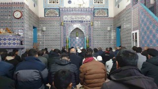 Başkalede Ramazan ayının ilk teravih namazı kılındı