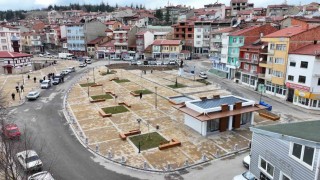 Başkan Altay: Doğanhisar meydan düzenleme çalışmamız hayırlı olsun