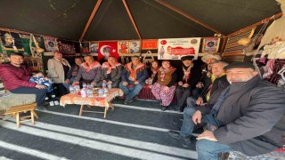 Kuşadası Yörük Türkmen Derneği’nden Renkli Festival