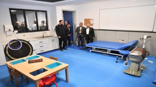 Başkan Büyükkılıçtan Nörolog Canpolat ile Engelsiz Yaşam Merkezine ziyaret