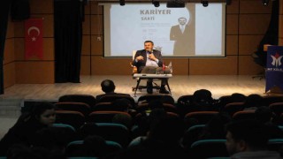 Başkan Çetinkaya öğrencilerle bir araya geldi