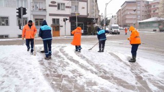 Başkan Taşkın: Ekiplerimiz gece gündüz sahada