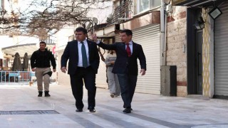 Başkan Ünlü ve Kaymakam Kayadan ‘çarşı incelemesi