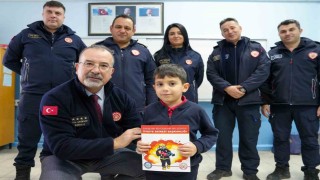 Başkan Ünlüce, minik Ömerin isteğine sessiz kalmadı