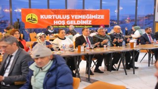 Bayburtta 107nci yıl coşkusu kurtuluş yemeği ve canlı müzikle son buldu