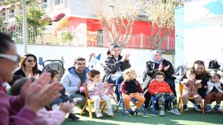 Bebekler için eğlencenin adresi: Konyaaltı Bebek Parkı