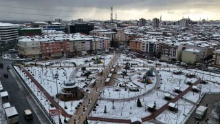 Beyaza bürünen Sultangazi havadan görüntülendi