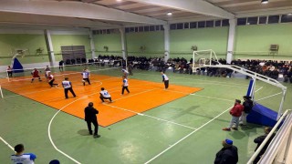 Beylikova Kaymakamlığı Kurumlar Arası Voleybol takımları şampiyonluk için hazırlanıyor