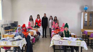 Beytüşşebapta çocuklara atkı ve bere dağıtıldı