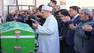 Bilecikin sevilen öğretmeni İrfan Doğan gözyaşları arasında toprağa verildi