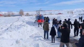 Bingölde hastalanan yaşlı adam ambulans helikopterle Erzuruma sevk edildi