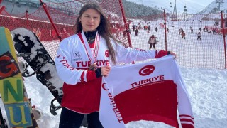 Bir ay önce başladığı sporda Türkiye şampiyonu oldu