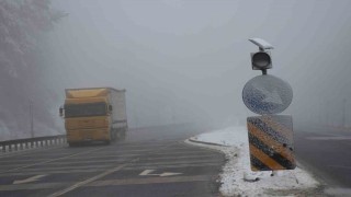 Bolu Dağında sis görüş mesafesini düşürdü