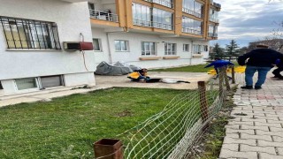 Boluda 5.kattan düşen genç, ağır yaralandı
